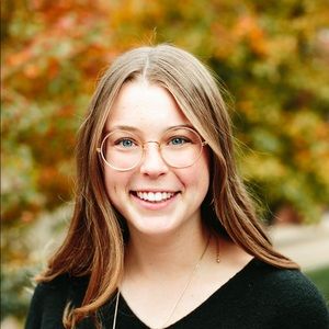 Meet your Posher, Emma